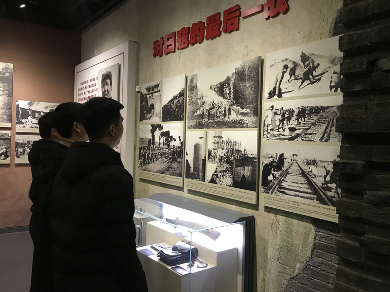 芷江受降纪念坊参观.jpg